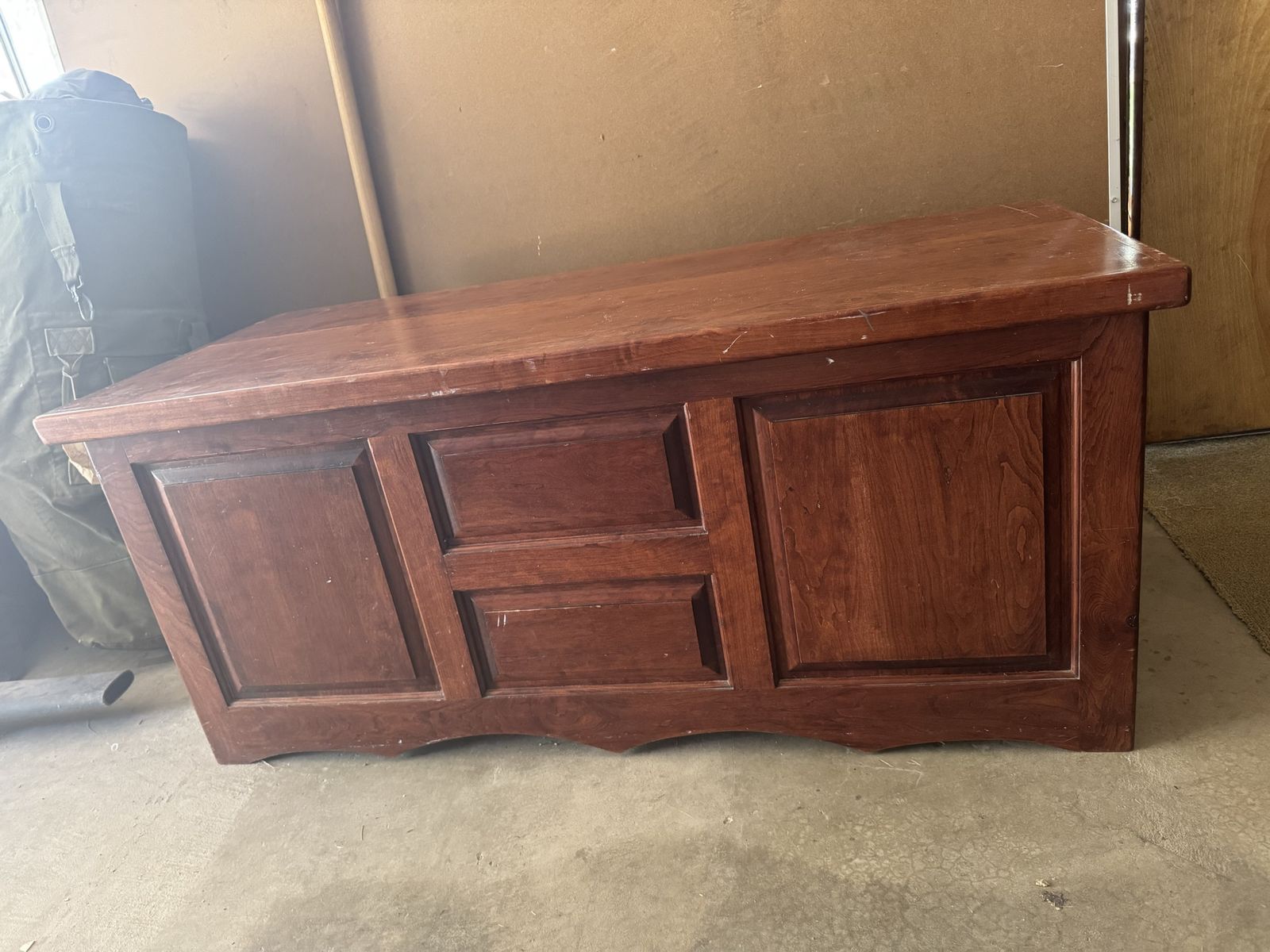 Ceder Chest
