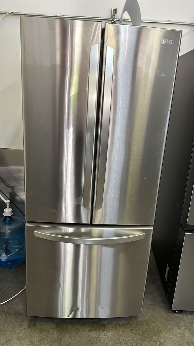 LG 30-Inch Wide, 22 cu. ft. French Door Stainless Steel Refrigerator