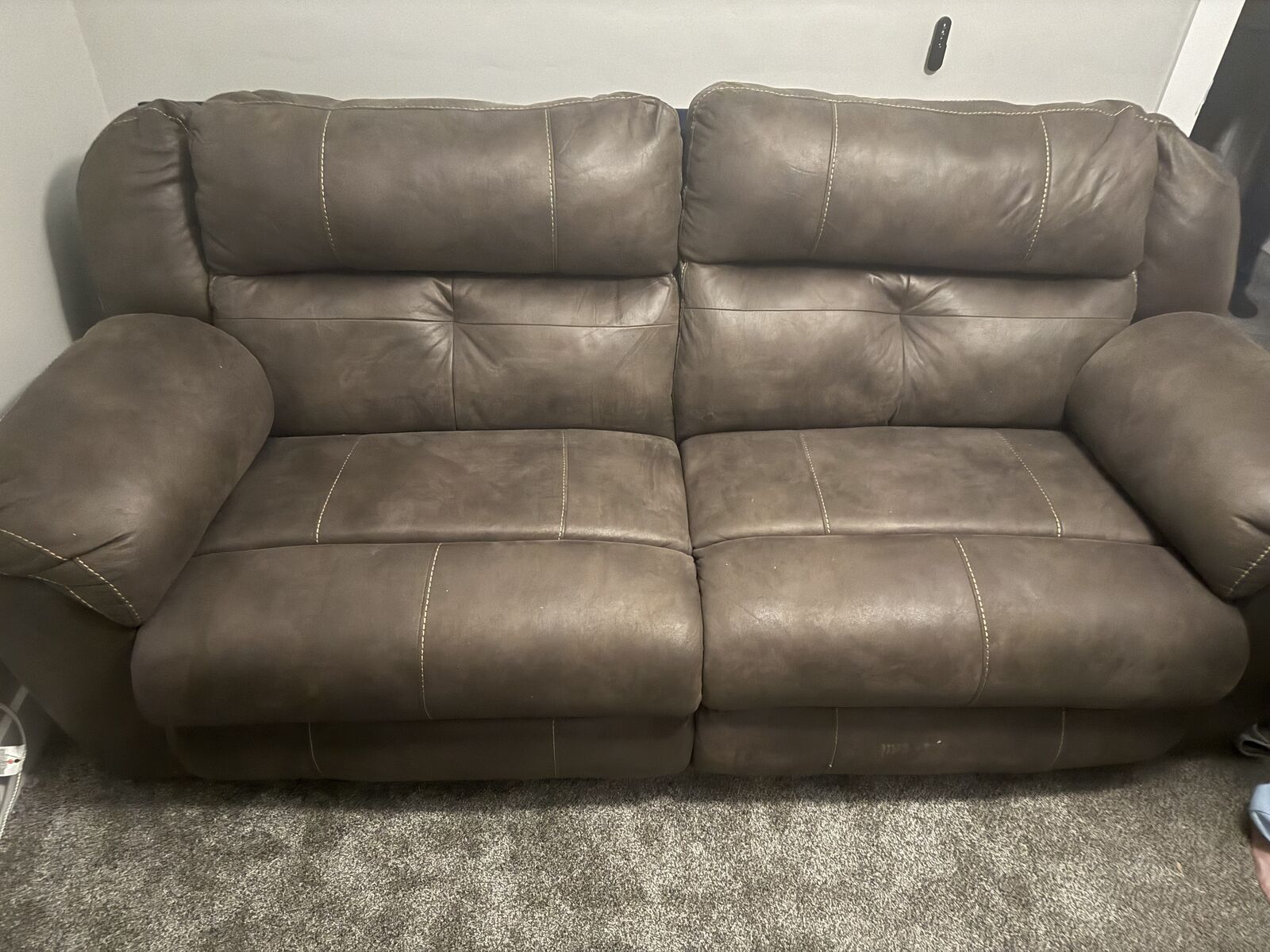 Reclining sofa