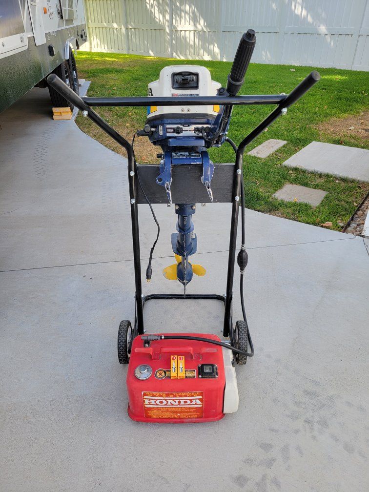 Honda 100 4-Stroke Outboard Boat Motor with Stand and Fuel Tank