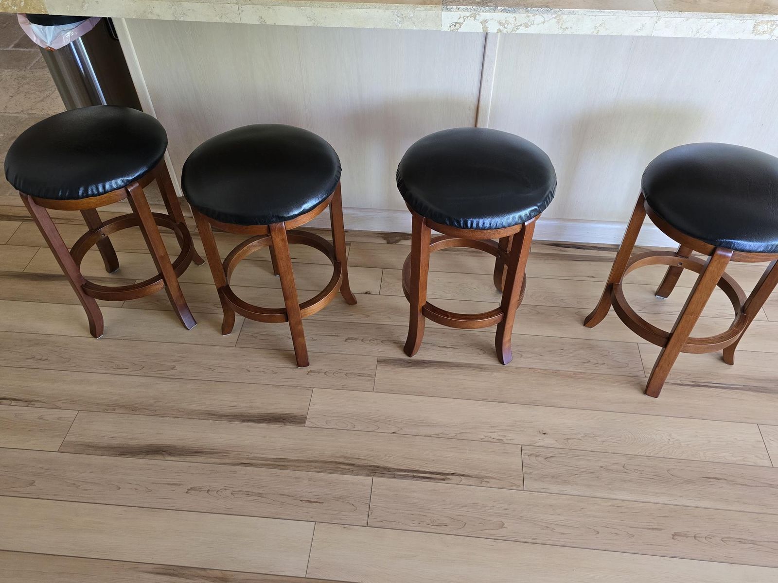 Swivel counter stools