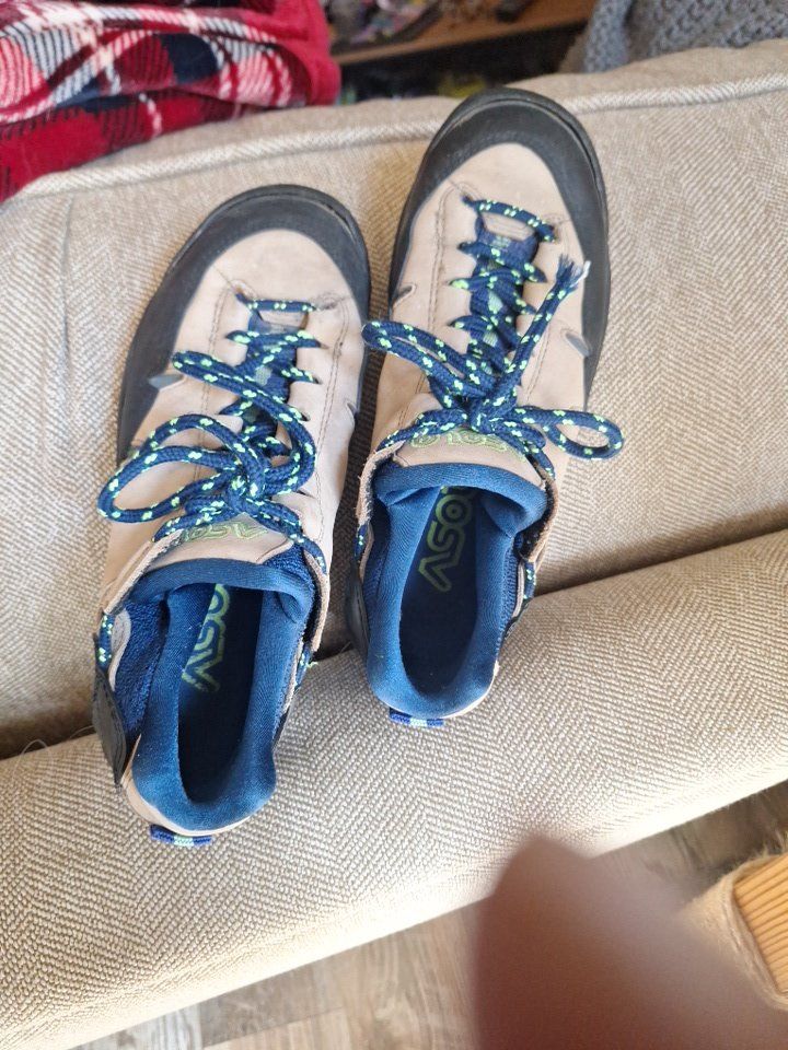 Asolo Suede Hiking Shoes - Women's Size 6 - Durable Outdoor Footwear