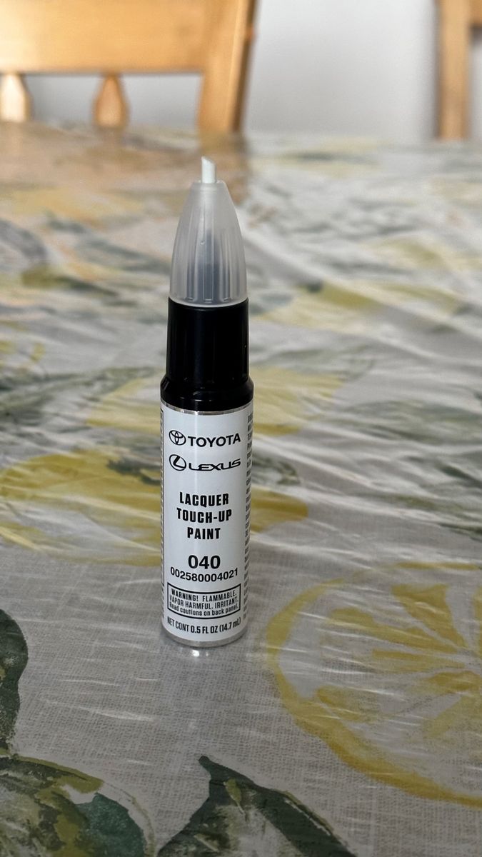 Lexus, Toyota – Super White 040 Touch Up Paint