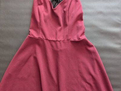 Speechless XL Maroon Mini Dress with Lace Detail