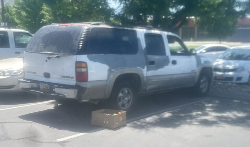 2000 CHEVROLET SUBURBAN LT 1500