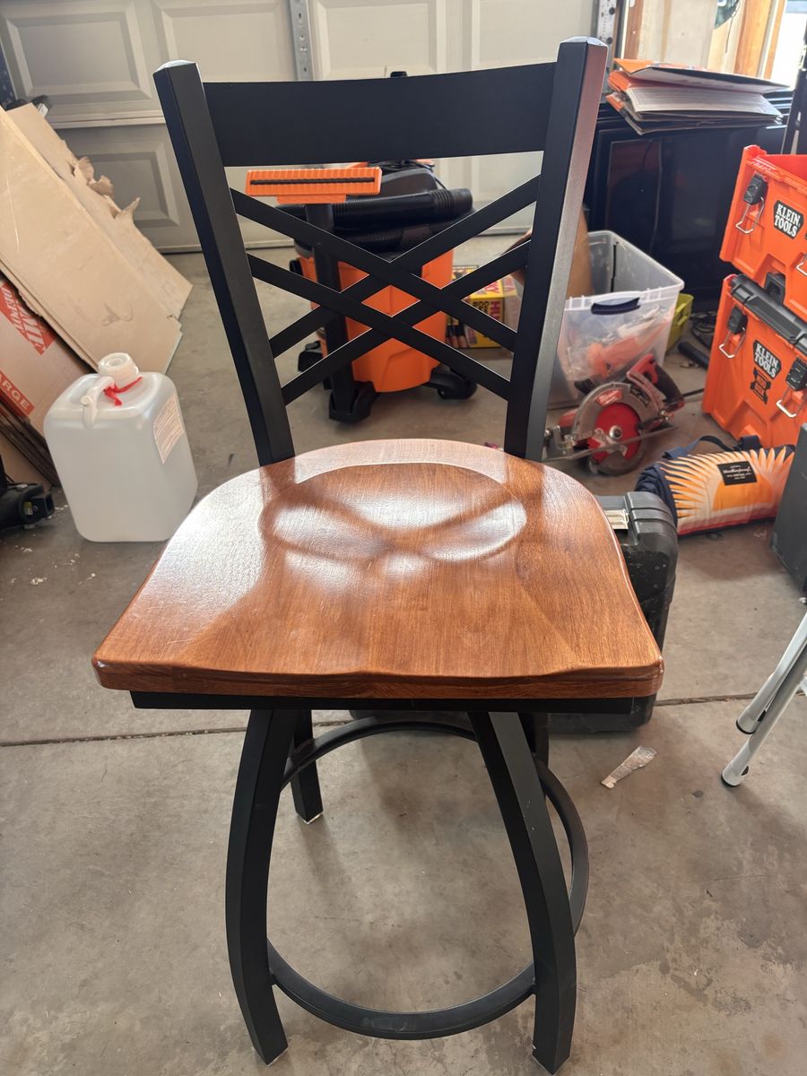 Bar stool