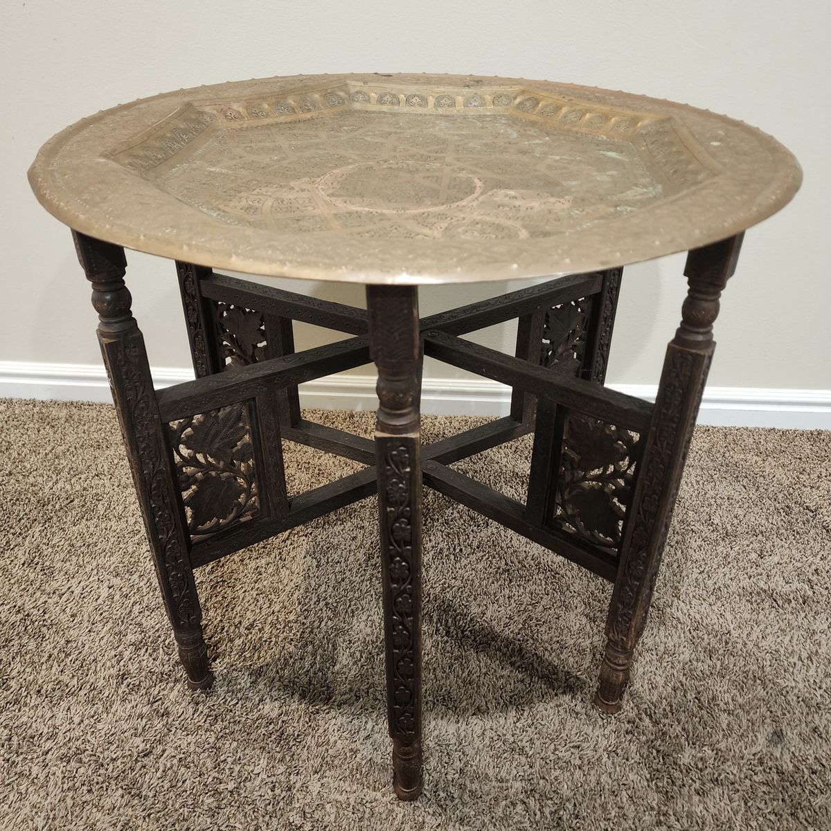 VINTAGE HAMMERED BRASS & WOOD MOROCCAN FOLDING SIDE TABLE GATELEG INTRICATE QUALITY!
