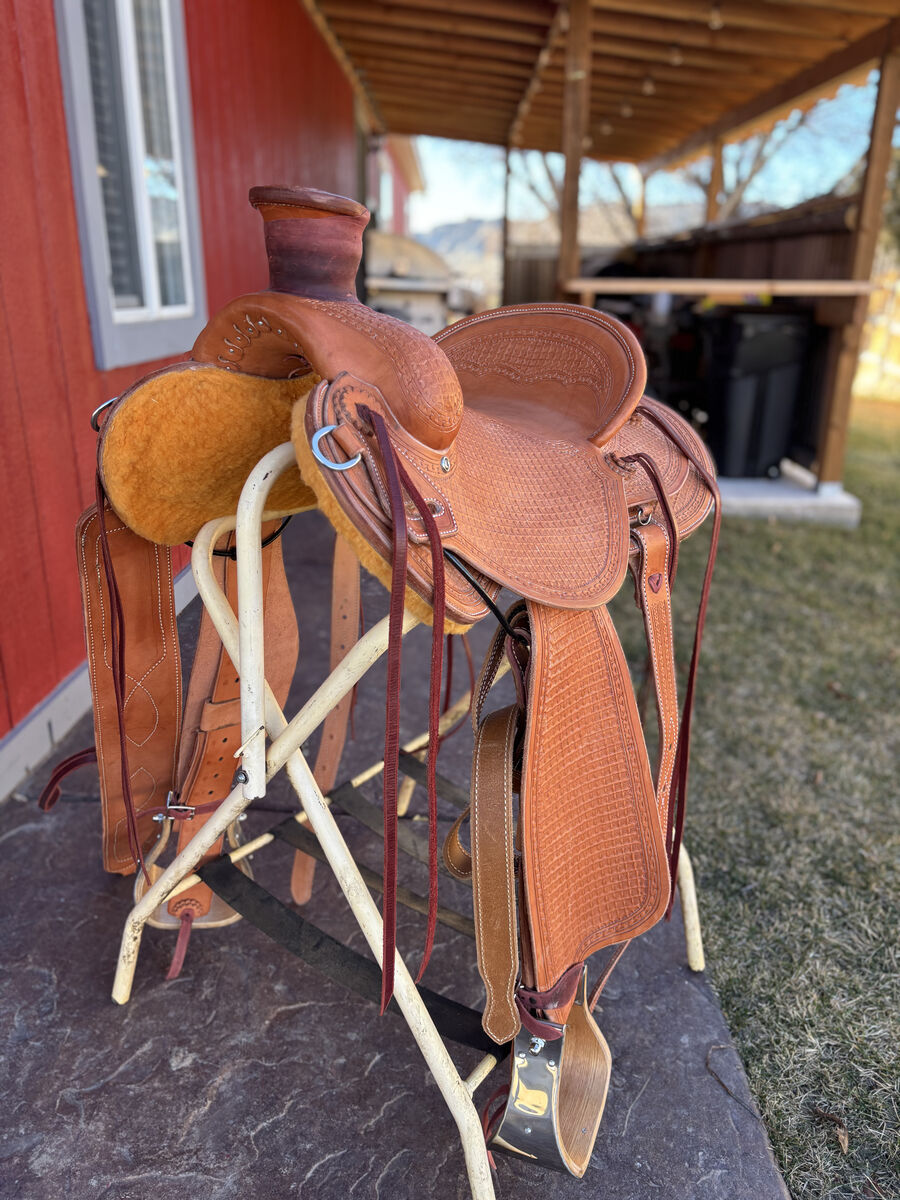 Cable-Rig Saddle
