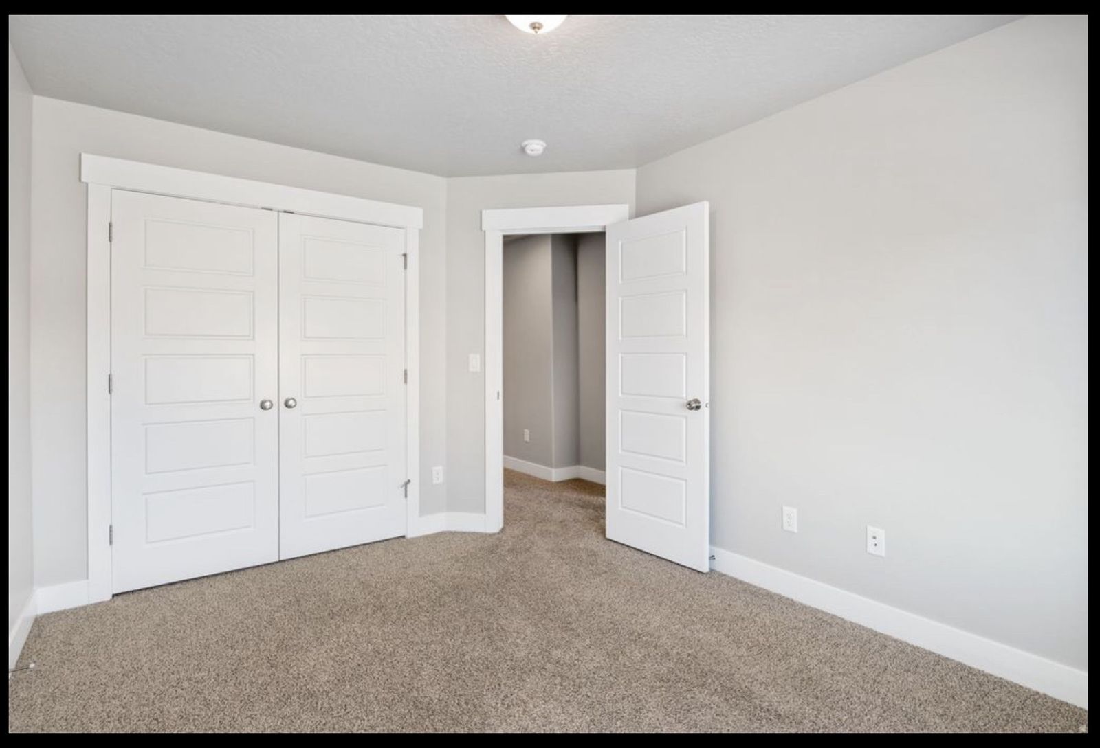 Main image 11