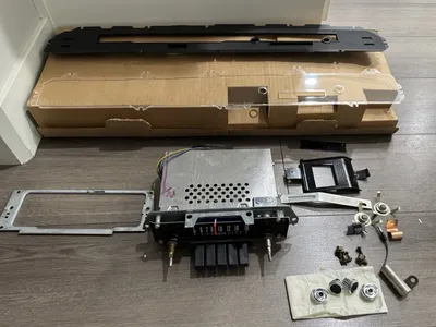 1968 Ford Custom Galalxie 500 XL LTD NOS AM RADIO KIT W/O ANTENNA + LENS & BEZEL