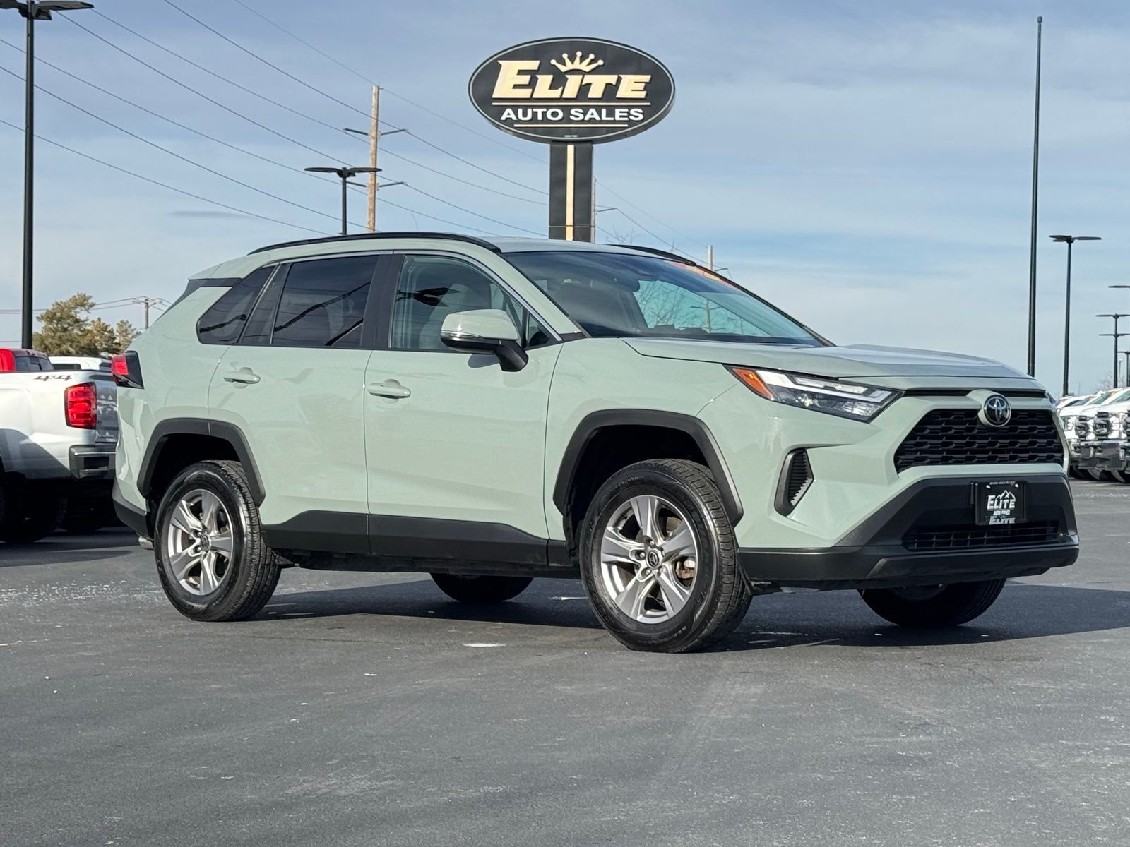 2023 Toyota RAV4 XLE