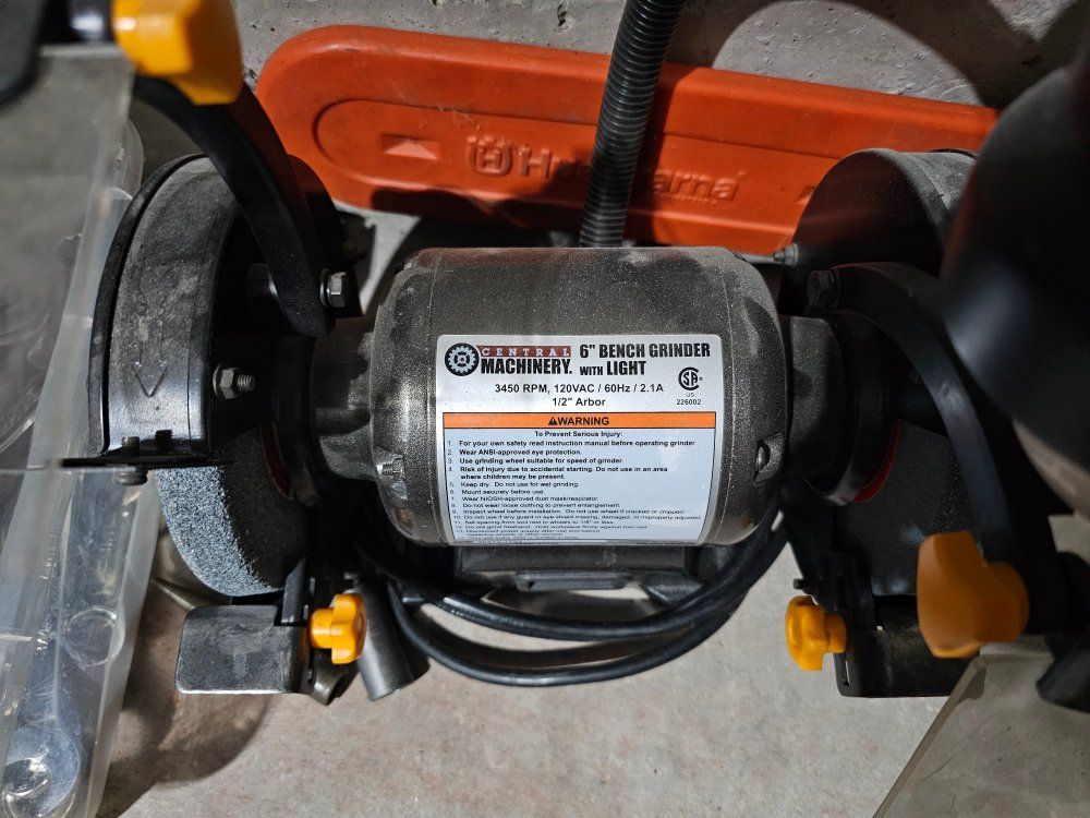 Central Machinery 6" Bench Grinder with Light