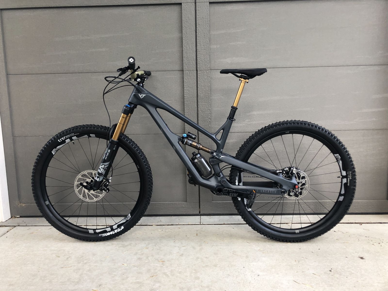 YT Jeffsy Pro Race