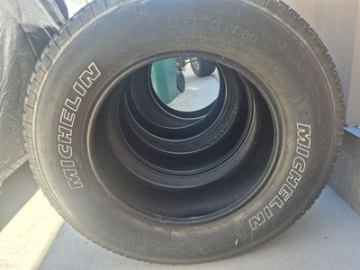 Michelin LT275/65R20 Defender LTX M/S All-Season Truck/SUV Tires (Set of 4)