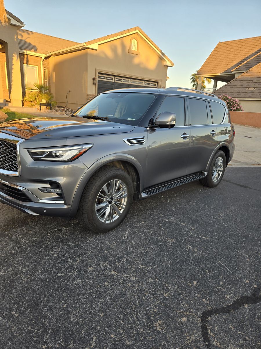 2021 Infiniti QX80 Luxe