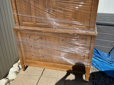 Armoire/Wardobe