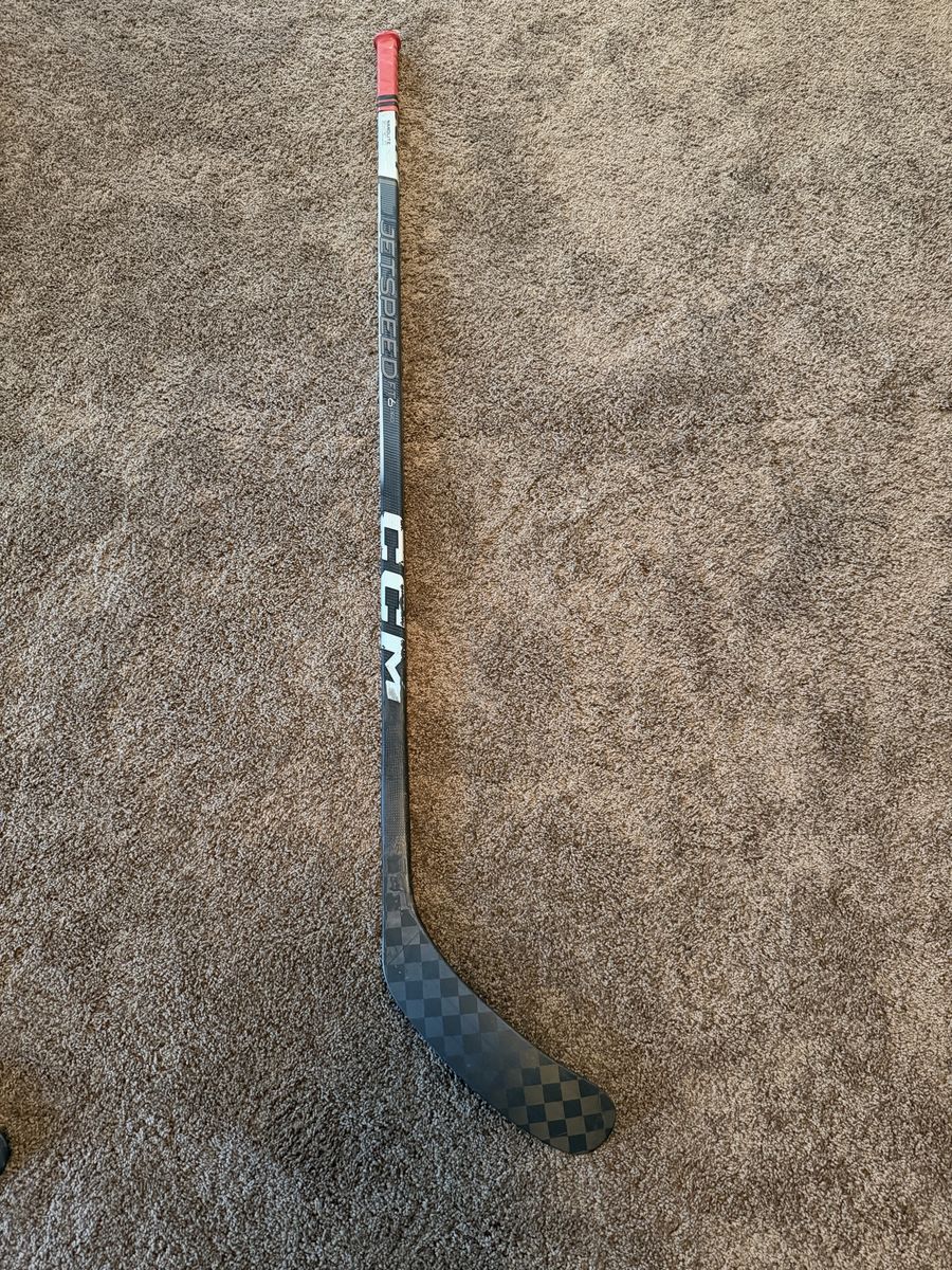 Jetspeed FT6 pro hockey stick P28 curve 85 flex
