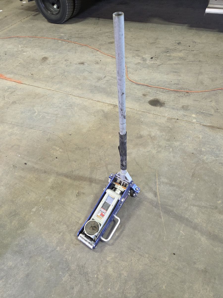 Floor jack