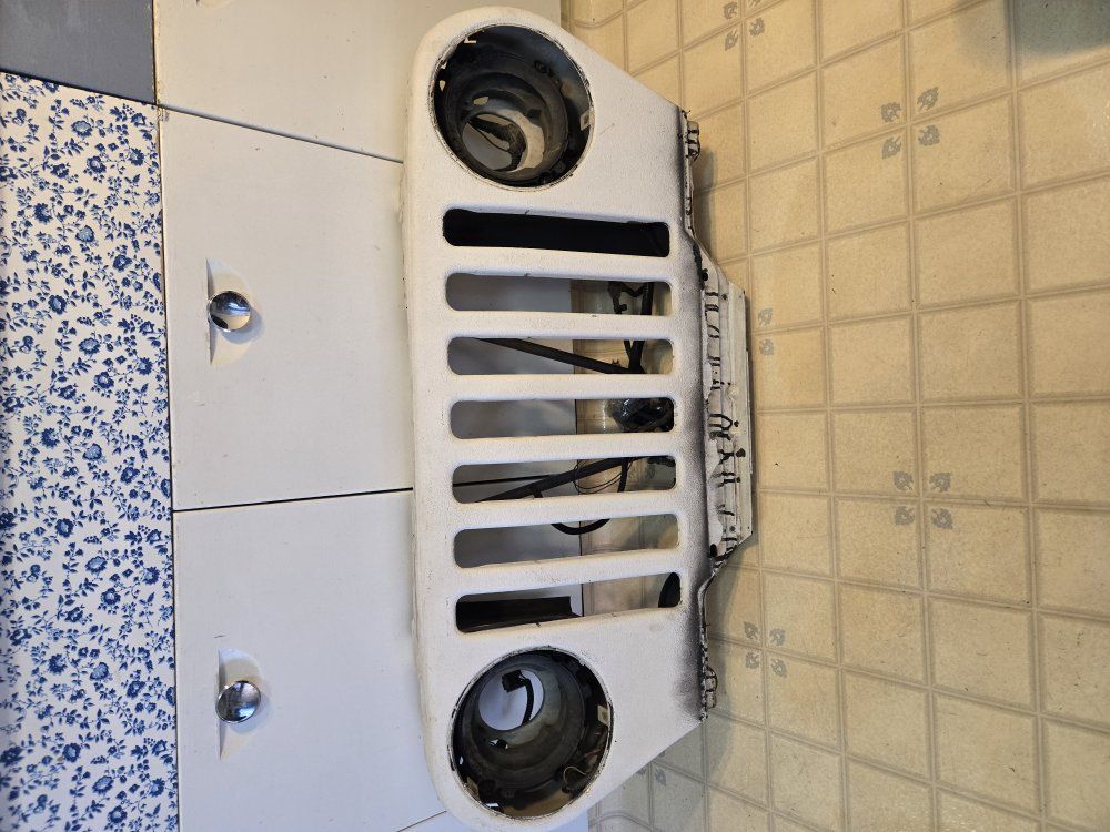 Jeep TJ//L J OEM Front Grille Assembly