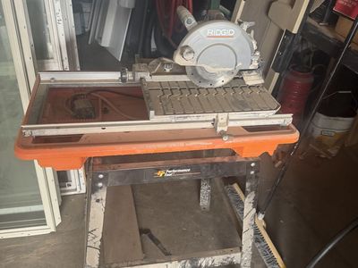 Tile saw