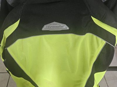 Tourmaster Intake Air 4 Textile Motorcycle Jacket Men's 3XL Black/Hi-Viz Yellow Mesh. lightly used.