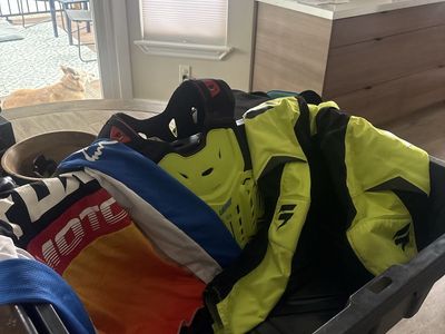 Leatt chest protector/ Fox shirt and riding pants.