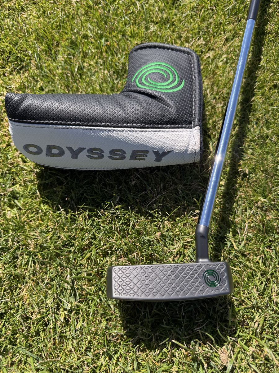 Odyssey Toulon Atlanta Stroke Lab 35” w/ head cover