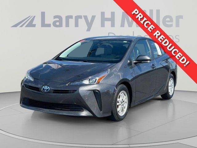 2022 Toyota Prius LE