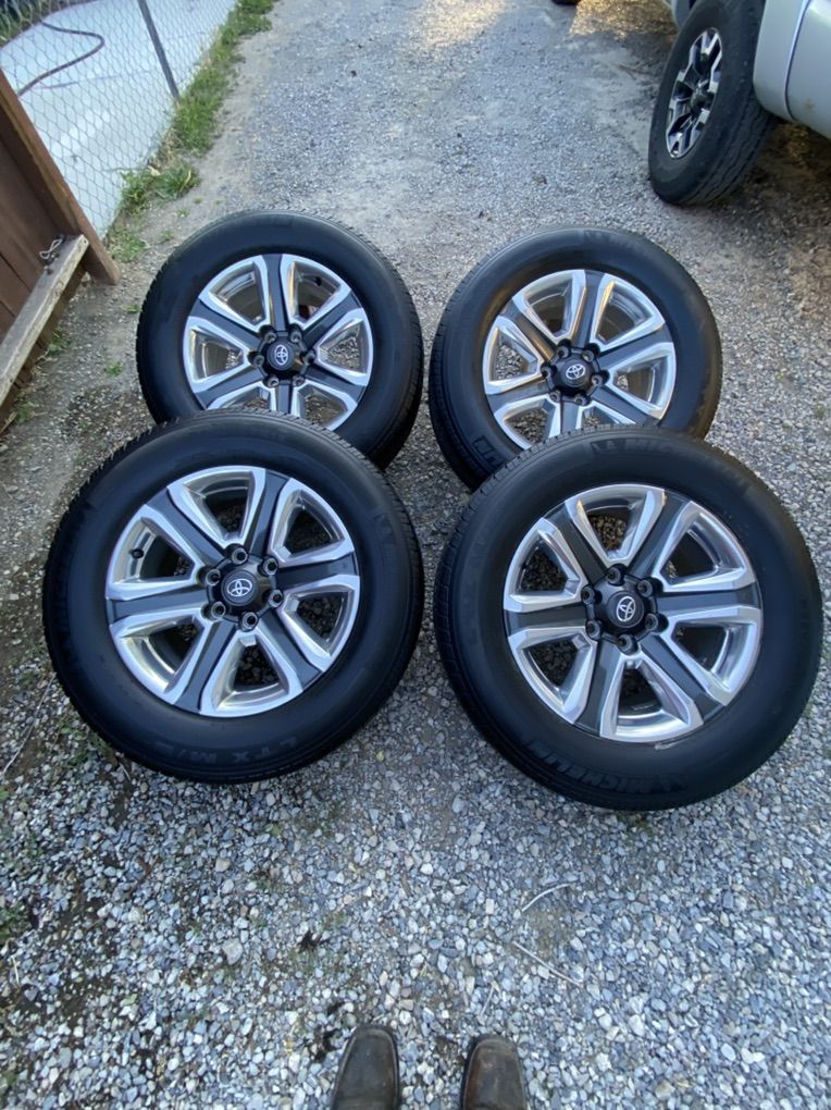 2018 Yoyota Tacoma Limmed Wheels