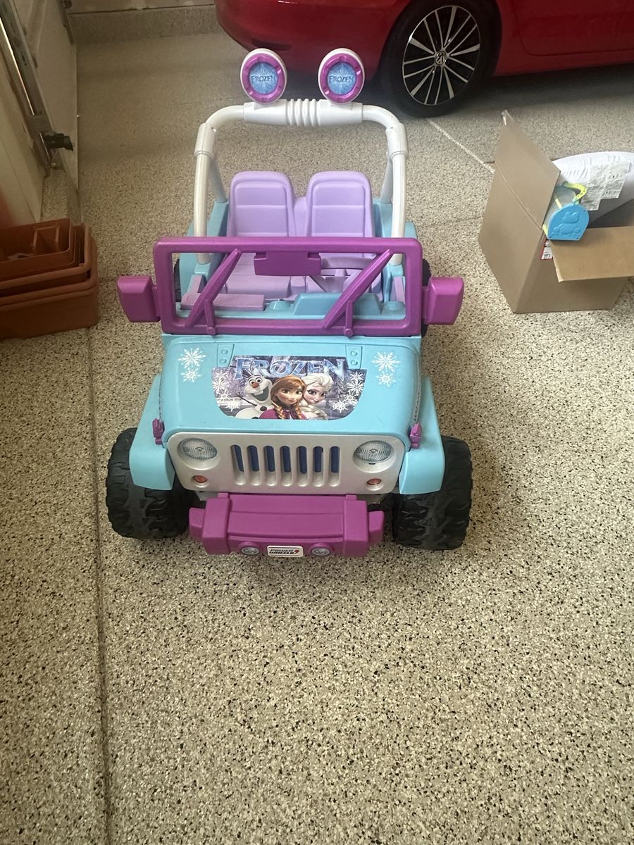 Fisher-Price Power Wheels Disney Frozen Jeep Wrangler Ride-On Toy