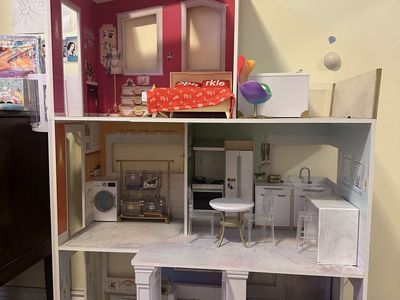 Rainbow high dolls and doll house