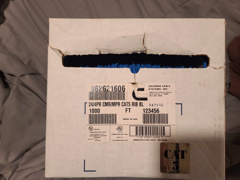 Coleman Cable Systems CAT5 APPROX. 1000 FT 24AWG - 4 Pair Type CMR - ETL Verified E118963
