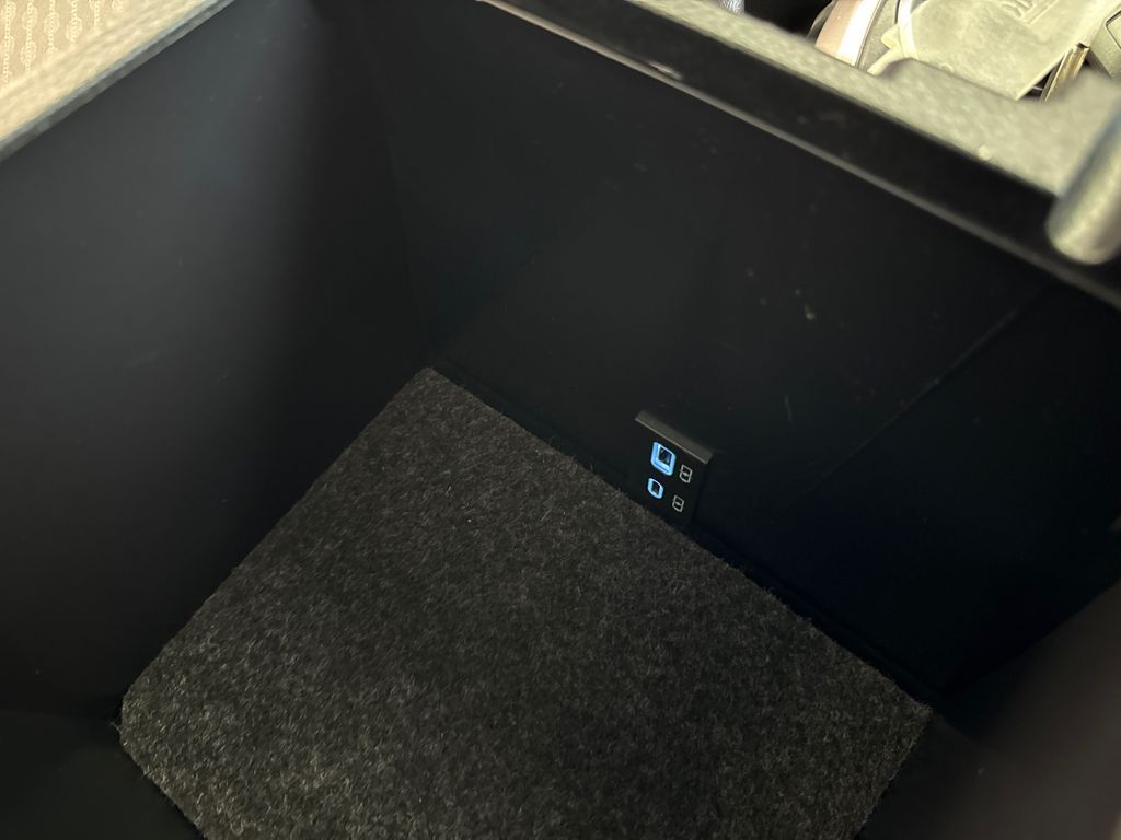 Main image 25