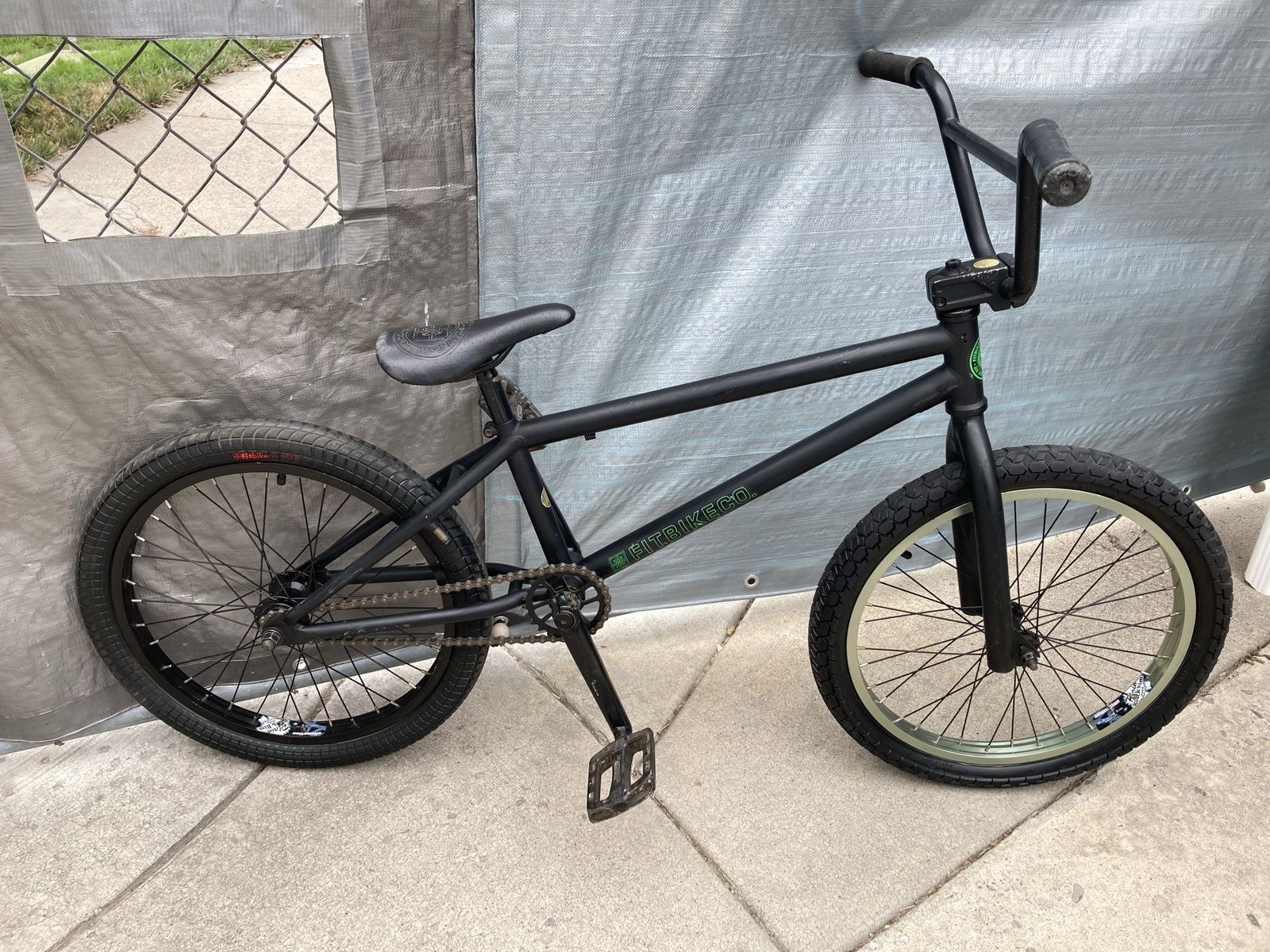 FITBIKECO  BMX Bike - Black/Green Freestyle 20" Wheels