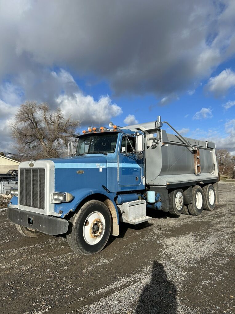 1996 Peterbilt Dump Truck