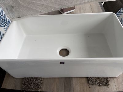 farmhouse sink