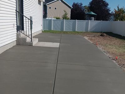 Burress Concrete | 30+ years of Experience | Concrete | Flatwork | sports Courts | Concrete Sealing | Decorative Concrete