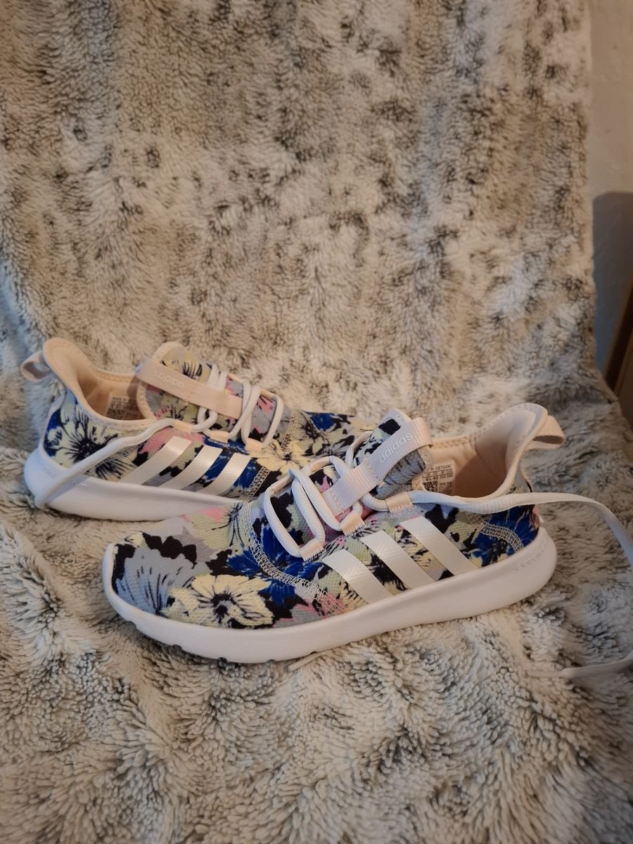 Size 8 Adidas Cloudfoam Pure 2.0