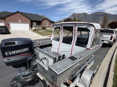 Hewescraft fishing boat
