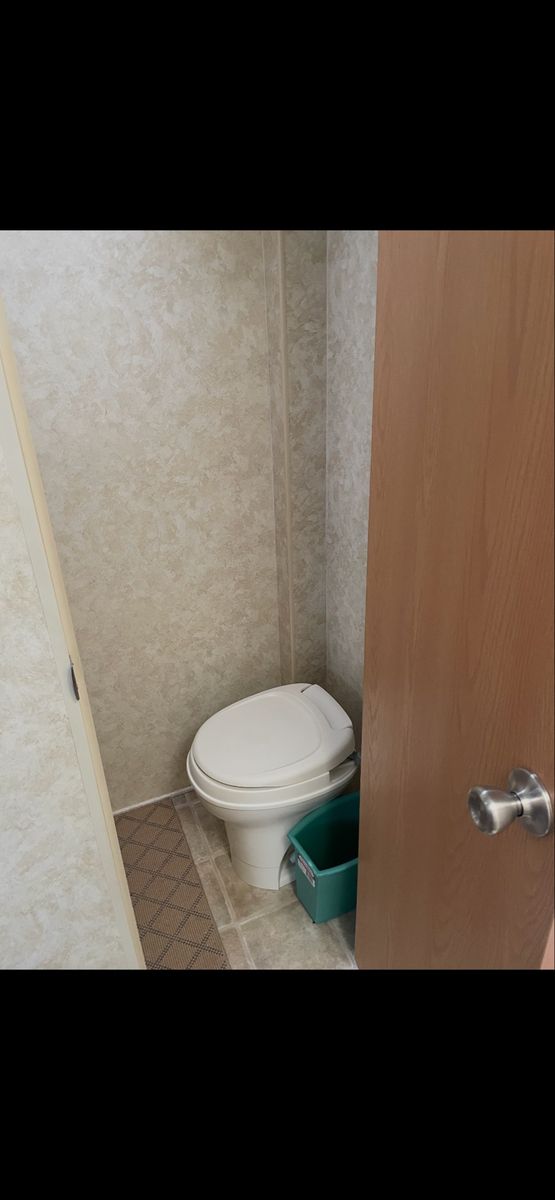 Main image 6