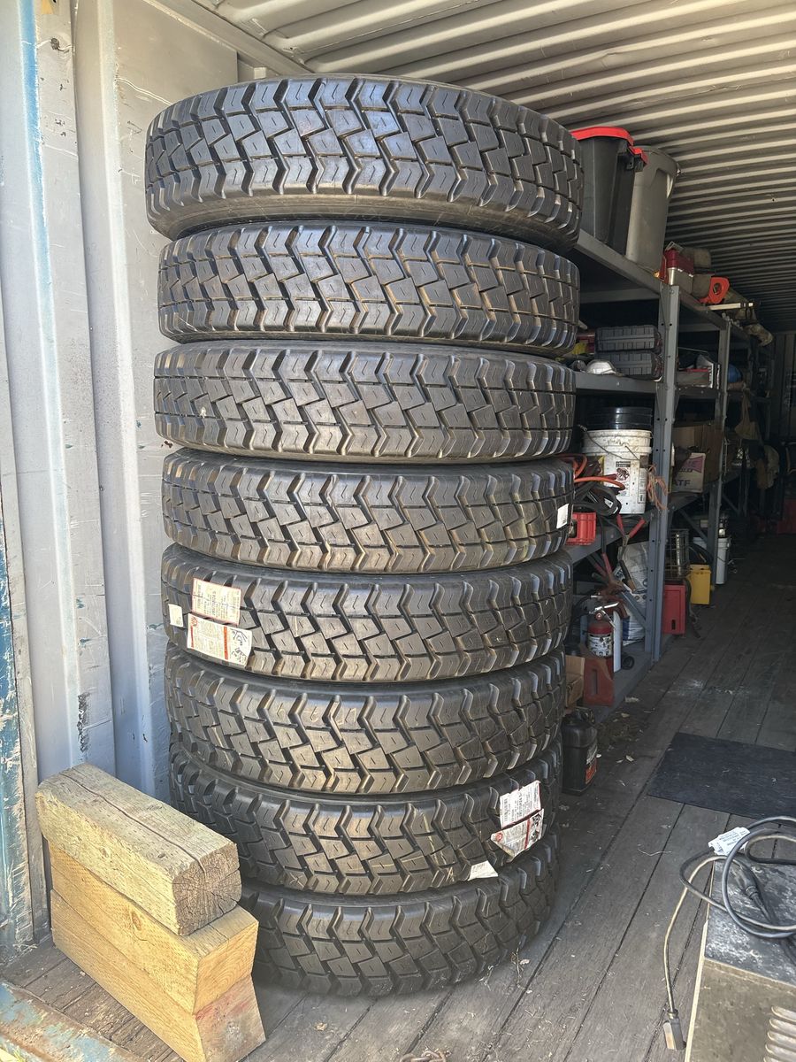 Dump truck tires