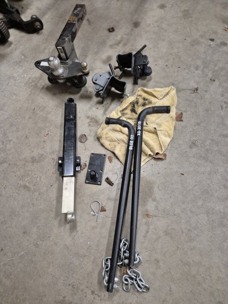 12,000 lb. Blue Ox weight distributing hitch