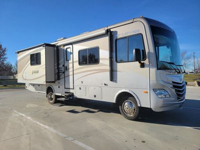 2014 Fleetwood Storm 32H