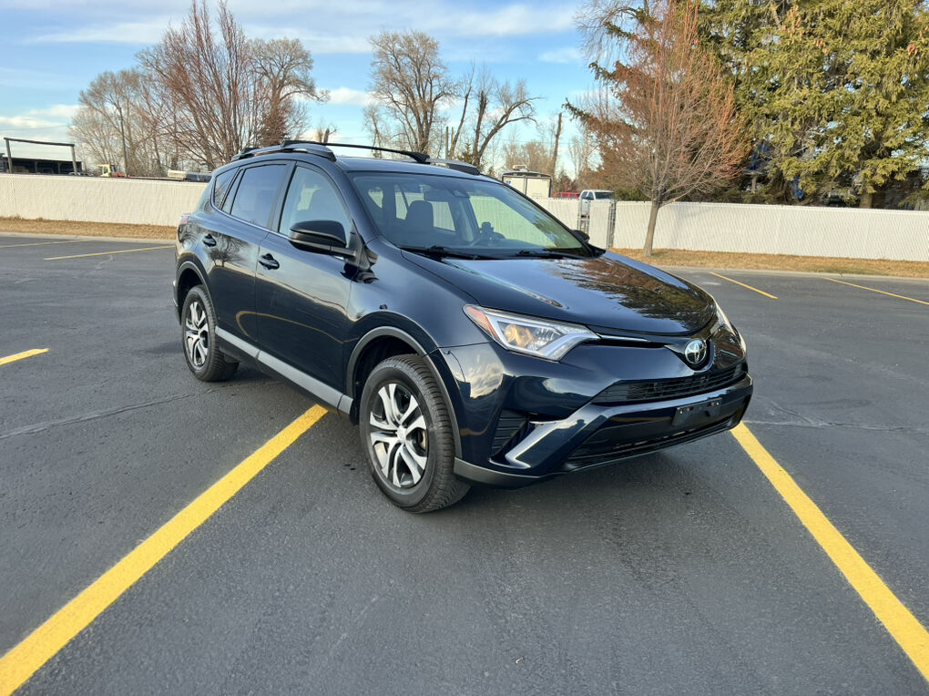 2017 Toyota Rav4 Le Awdnull