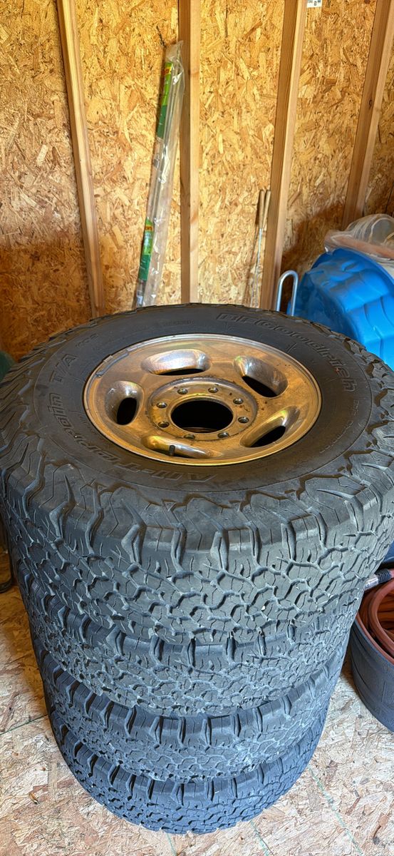 2001 dodge ram 2500 stock wheels 8x6.5