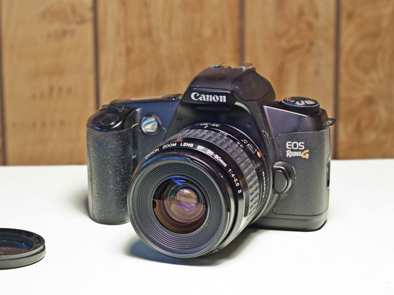 Canon EOS Rebel G Film Camers w/Canon EF 35-80mm f/4-5.6 II Zoom Lens, Front Cap, Soft Case