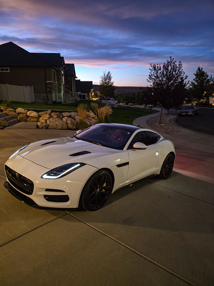 2020 Jaguar F-Type R
