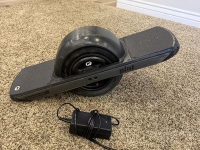Onewheel Pint Electric Skateboard with Charger - Used Condition
