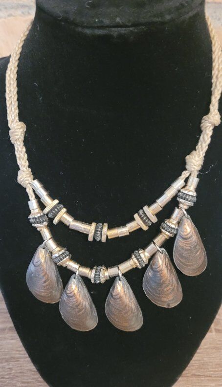 Statement necklace