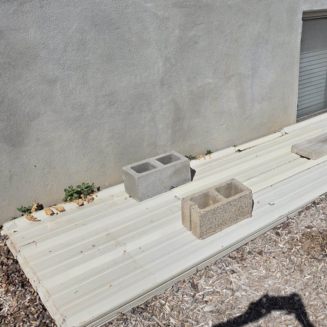 Metal roofing 900sqft